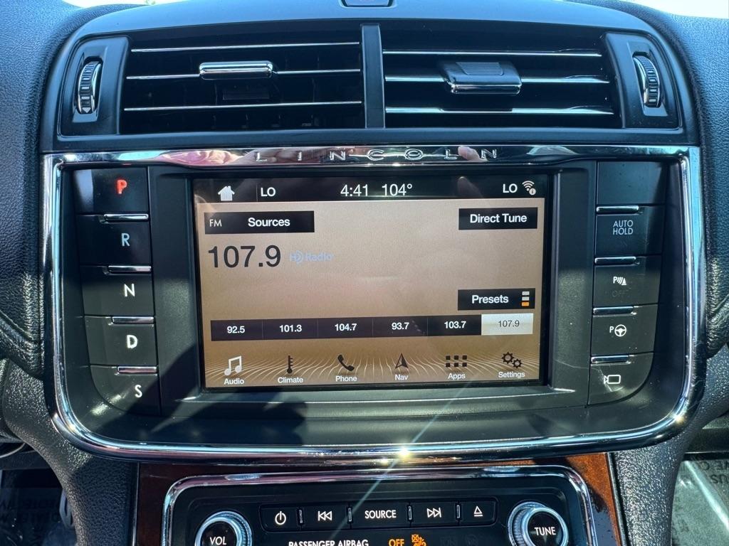 Lincoln Continental Reserve AWD 2017