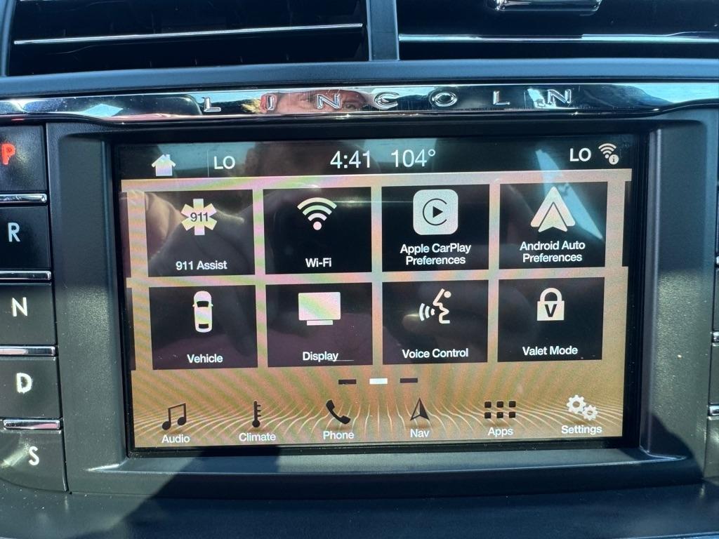 Lincoln Continental Reserve AWD 2017