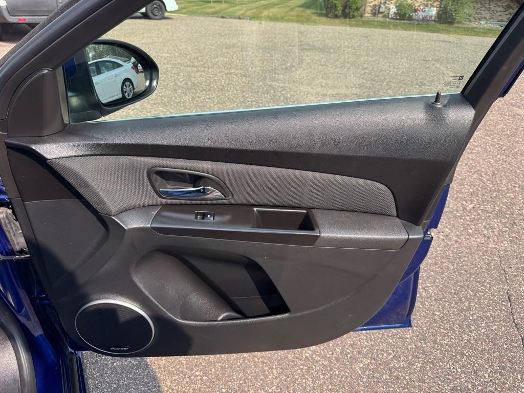 Chevrolet Cruze 4dr Sdn LTZ 2012