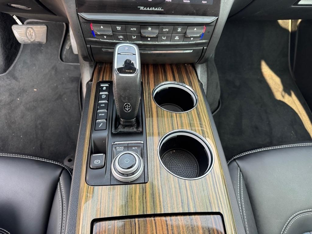 Maserati Quattroporte S Q4 GranLusso 3.0L 2021