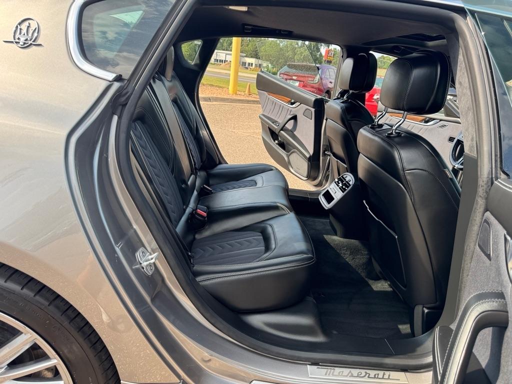 Maserati Quattroporte S Q4 GranLusso 3.0L 2021