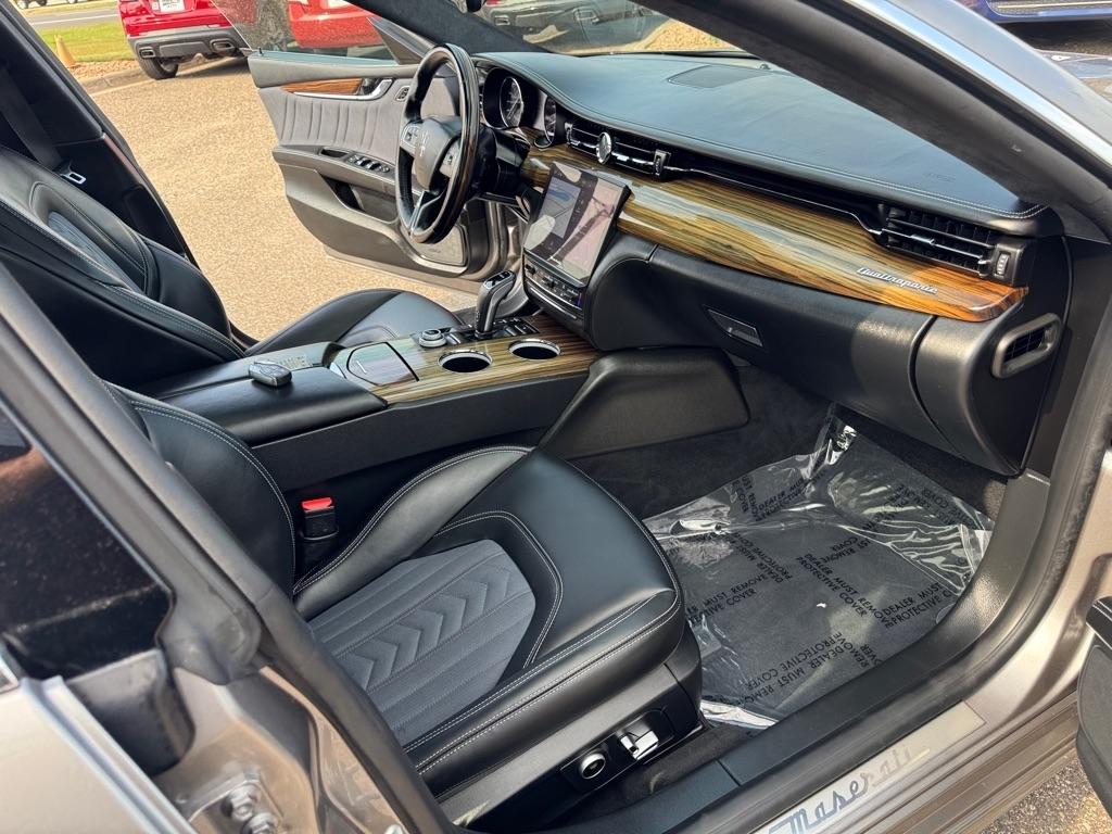 Maserati Quattroporte S Q4 GranLusso 3.0L 2021