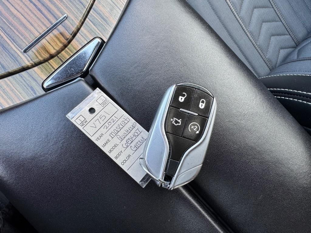Maserati Quattroporte S Q4 GranLusso 3.0L 2021