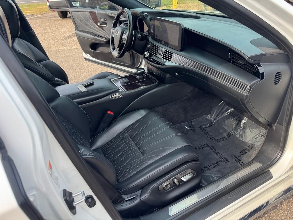 Lexus LS LS 500 AWD 2023