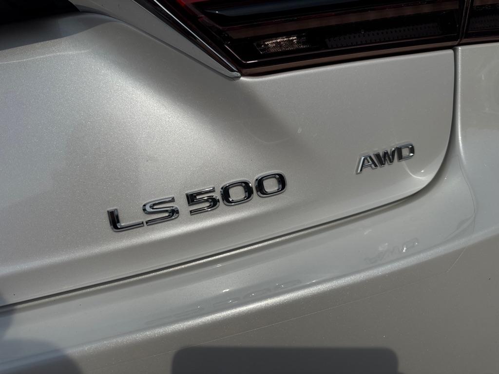 Lexus LS LS 500 AWD 2023
