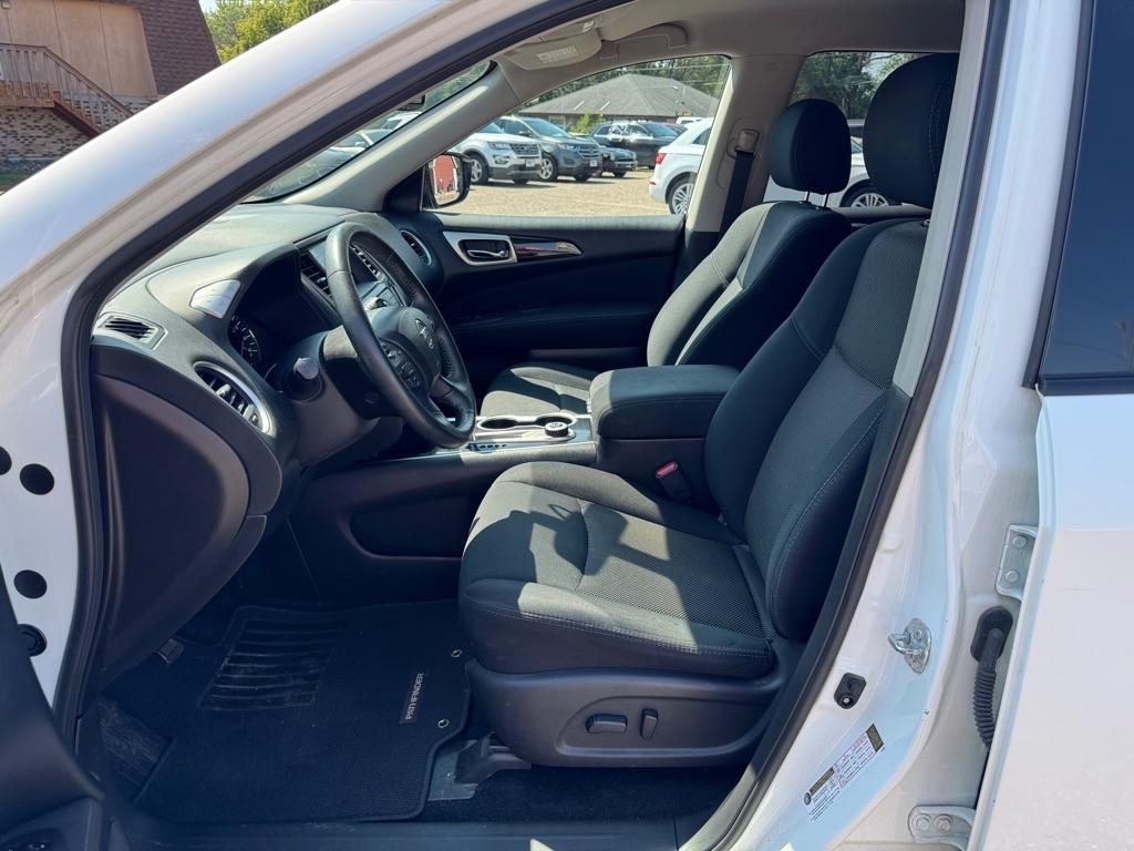 Nissan Pathfinder 4x4 Platinum 2017