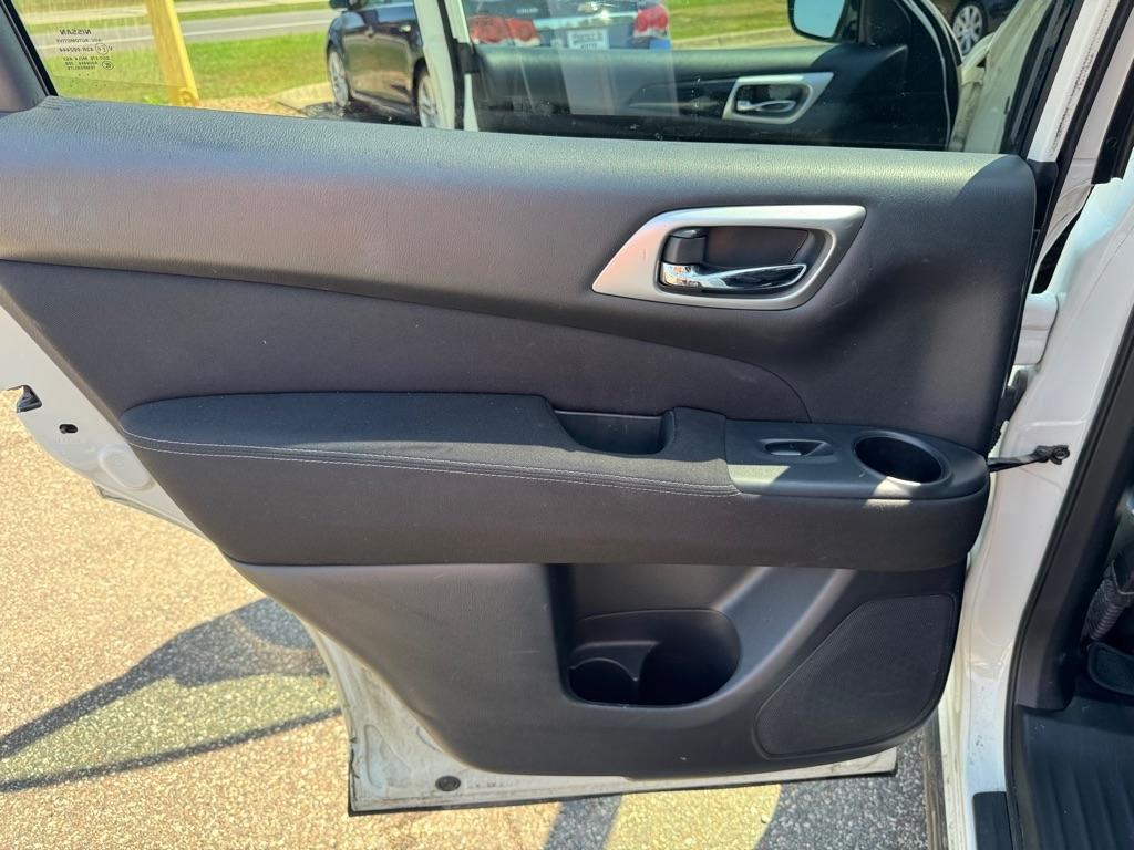 Nissan Pathfinder 4x4 Platinum 2017