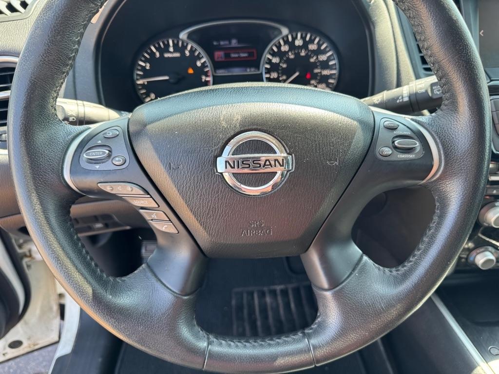 Nissan Pathfinder 4x4 Platinum 2017