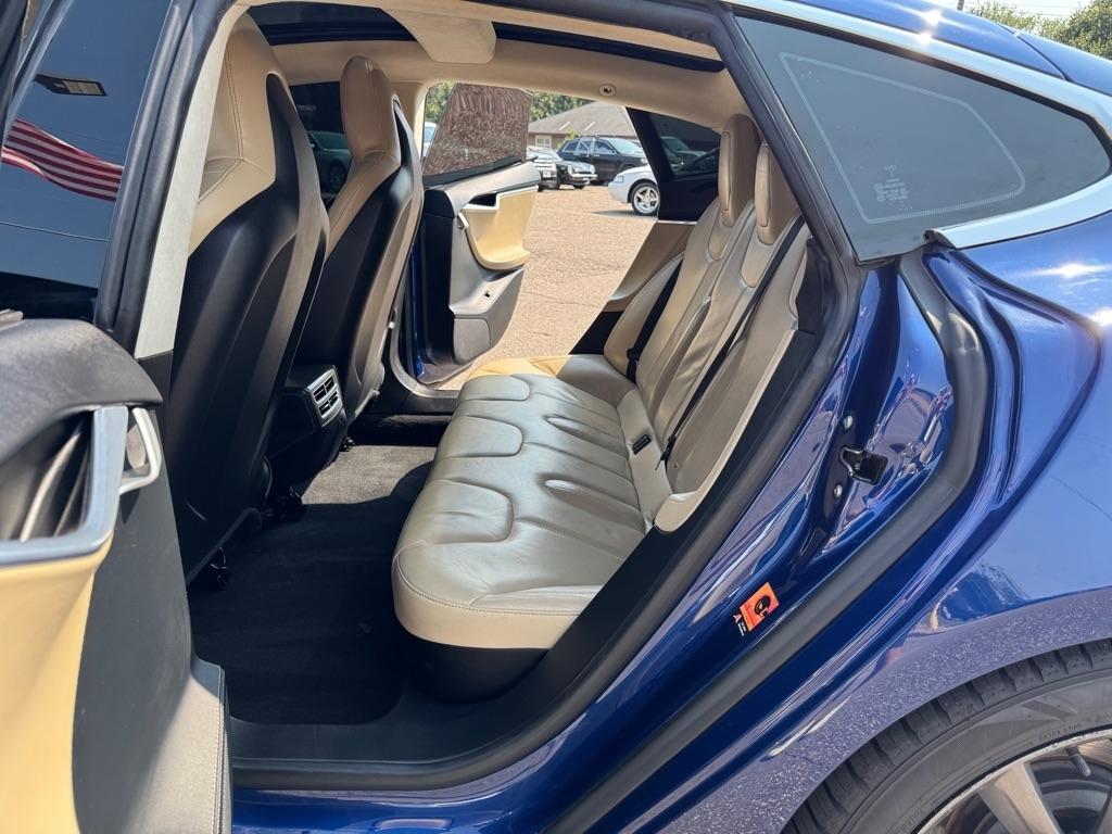 Tesla Model S 4dr Sdn AWD P90D 2015