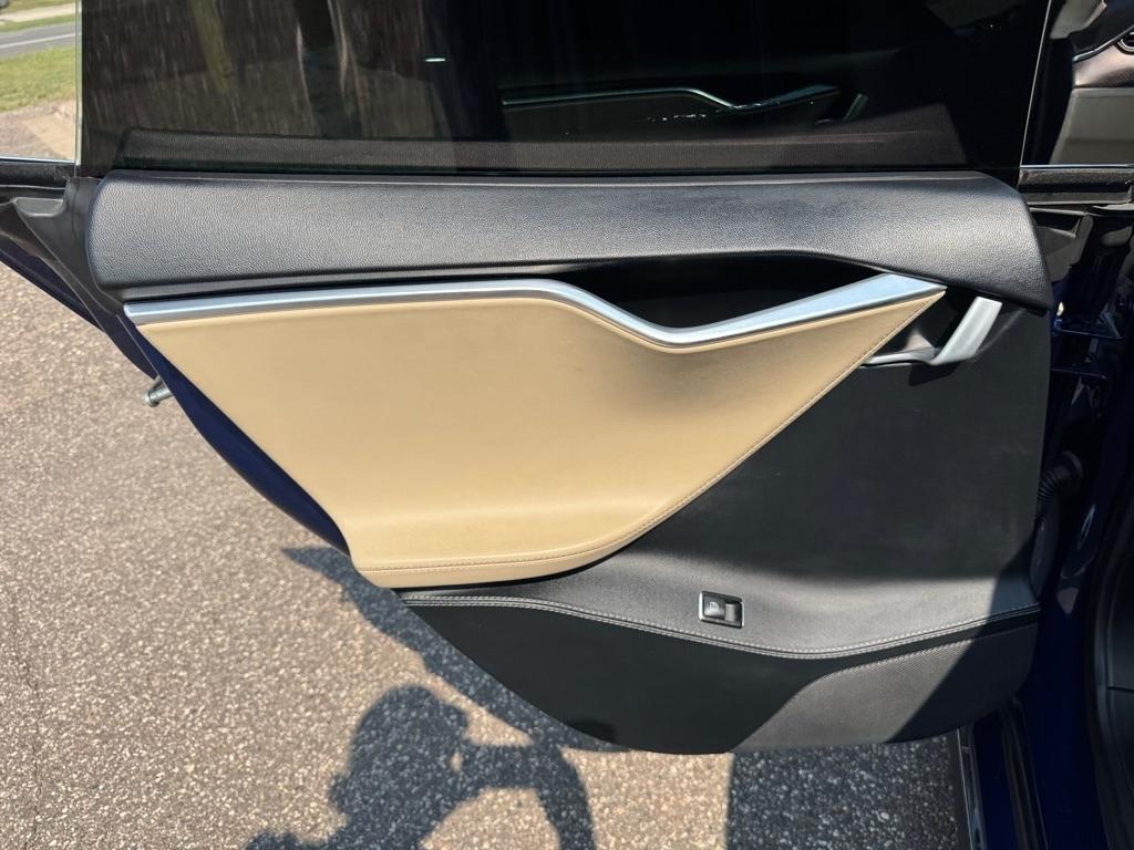 Tesla Model S 4dr Sdn AWD P90D 2015