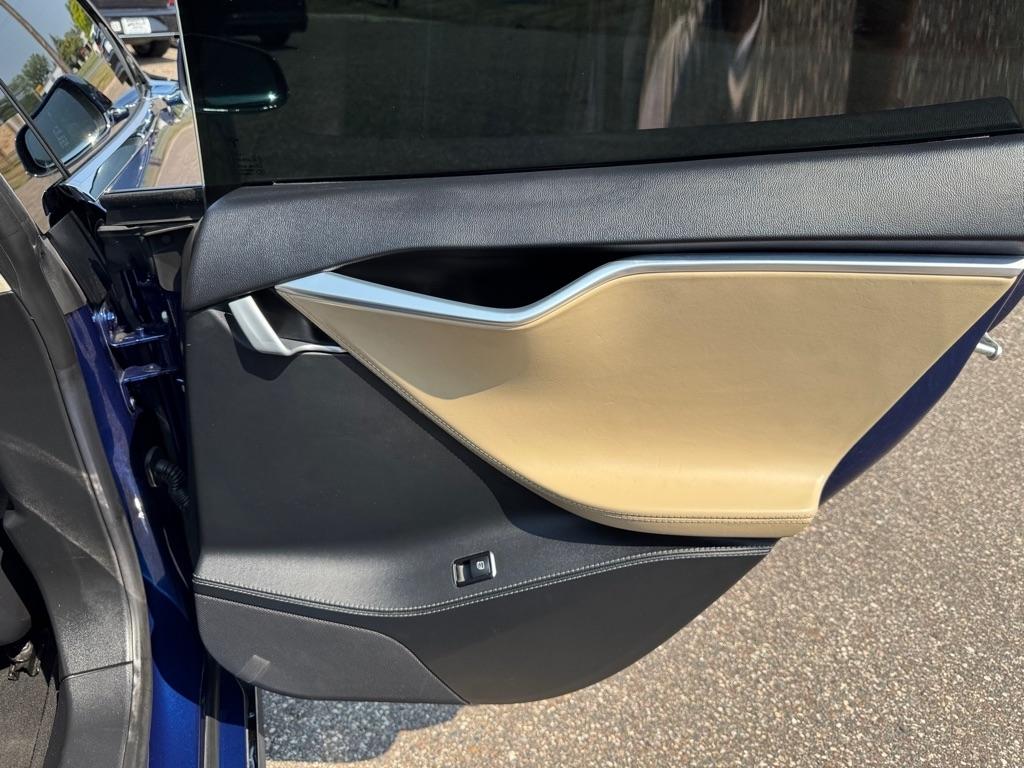 Tesla Model S 4dr Sdn AWD 85D 2015