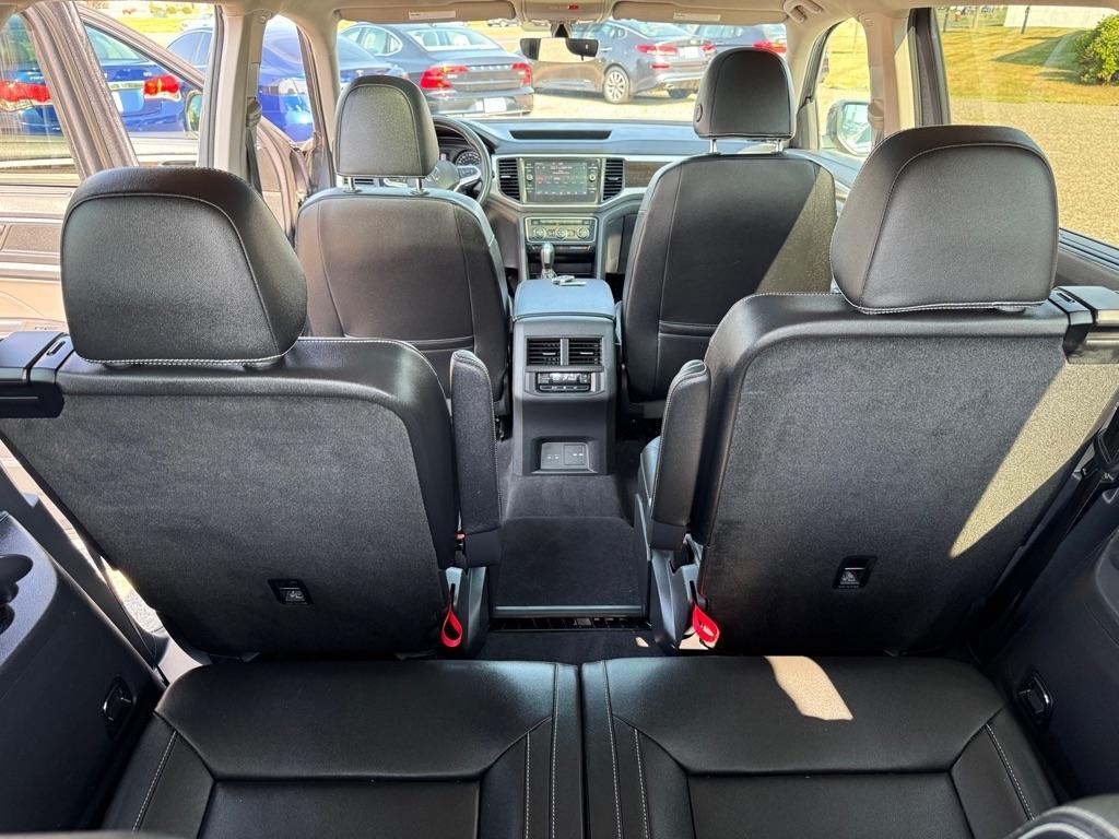 Volkswagen Atlas 2021.5 3.6L V6 SE w/Technology 4MOTION 2021