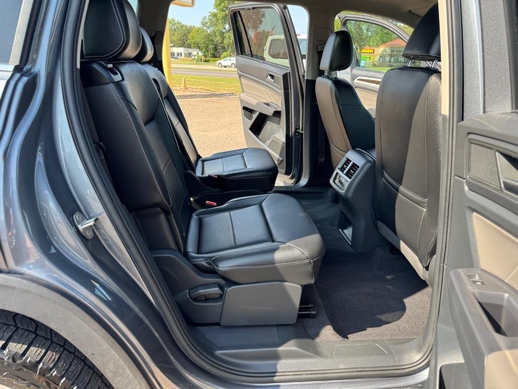 Volkswagen Atlas 2021.5 3.6L V6 SE w/Technology 4MOTION 2021