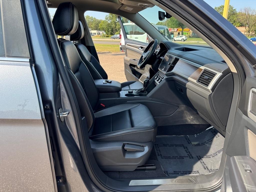 Volkswagen Atlas 2021.5 3.6L V6 SE w/Technology 4MOTION 2021