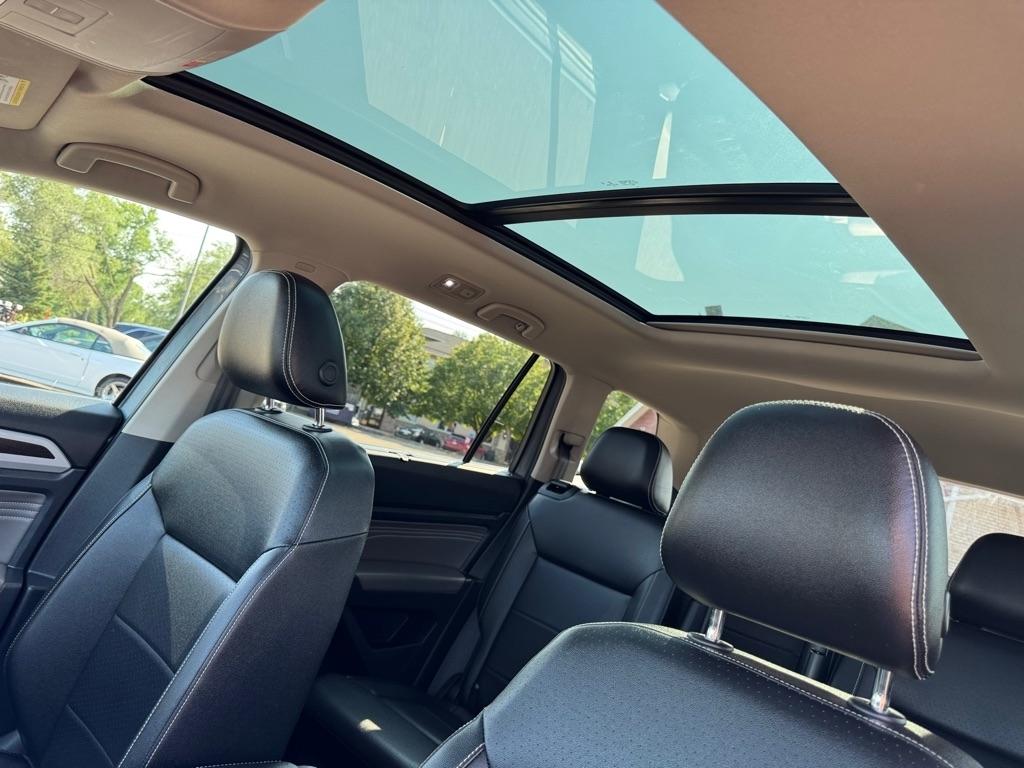 Volkswagen Atlas 2021.5 3.6L V6 SE w/Technology 4MOTION 2021