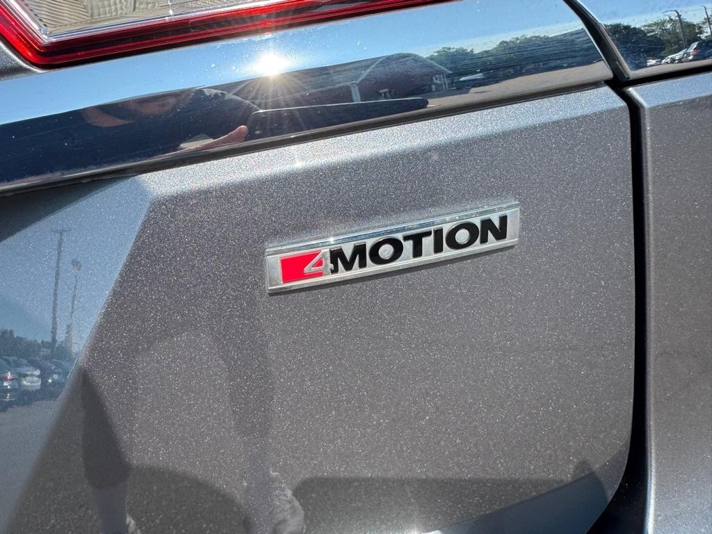 Volkswagen Atlas 2021.5 3.6L V6 SE w/Technology 4MOTION 2021