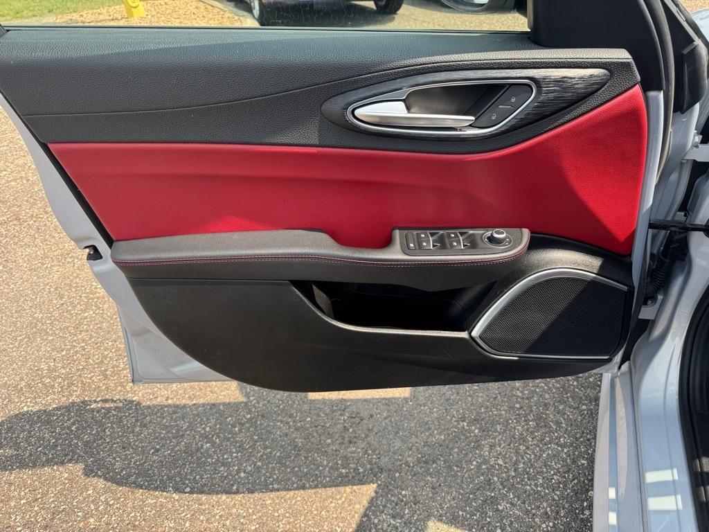 Alfa Romeo Giulia Sport AWD 2020