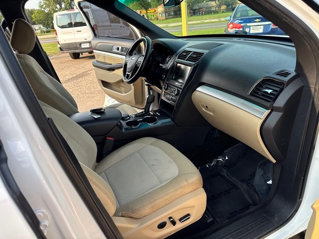 Ford Explorer 4WD 4dr XLT 2016