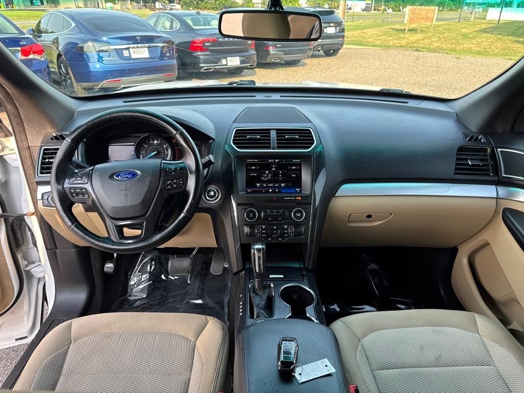 Ford Explorer 4WD 4dr XLT 2016