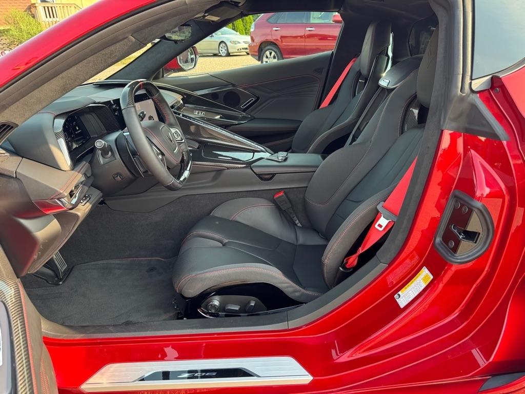 Chevrolet Corvette 2dr Z06 Cpe w/3LZ 2024