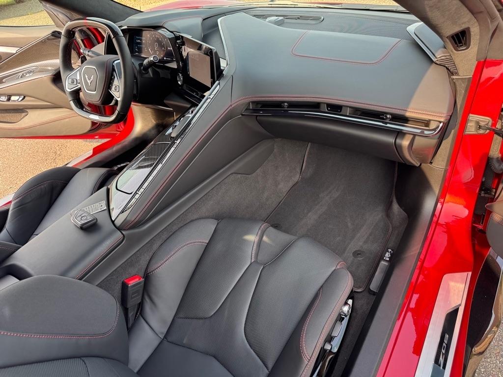 Chevrolet Corvette 2dr Z06 Cpe w/3LZ 2024