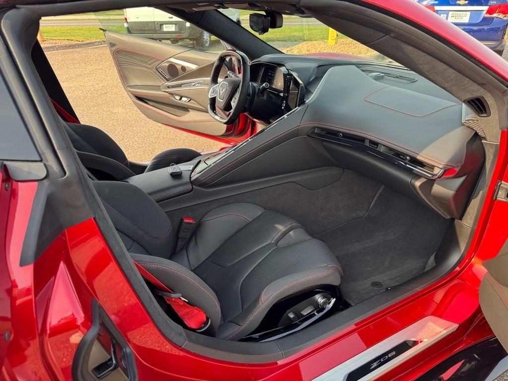 Chevrolet Corvette 2dr Z06 Cpe w/3LZ 2024
