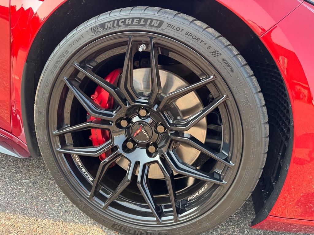 Chevrolet Corvette 2dr Z06 Cpe w/3LZ 2024
