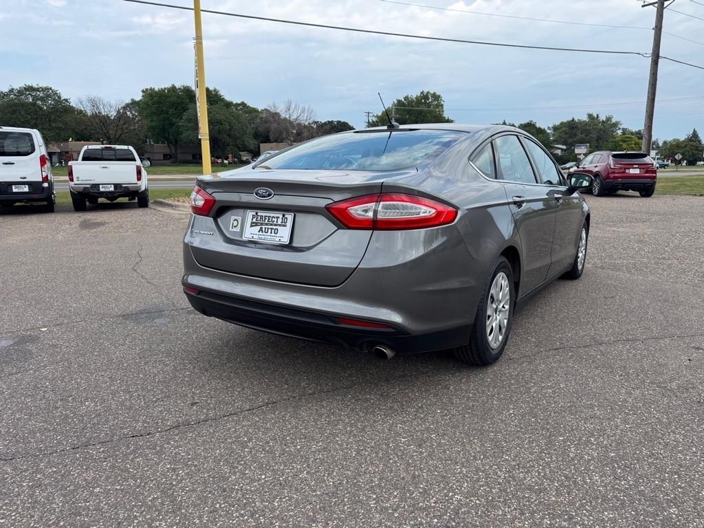 Ford Fusion 4dr Sdn S FWD 2013