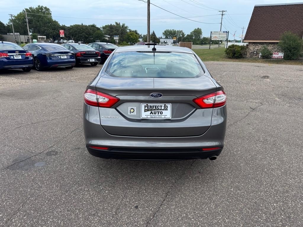 Ford Fusion 4dr Sdn S FWD 2013