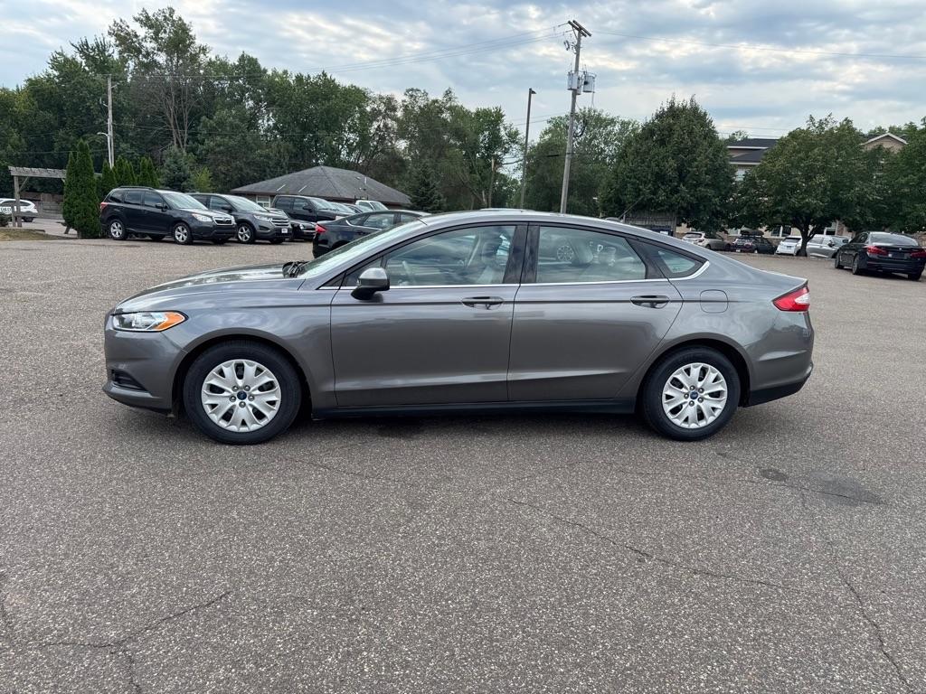 Ford Fusion 4dr Sdn S FWD 2013