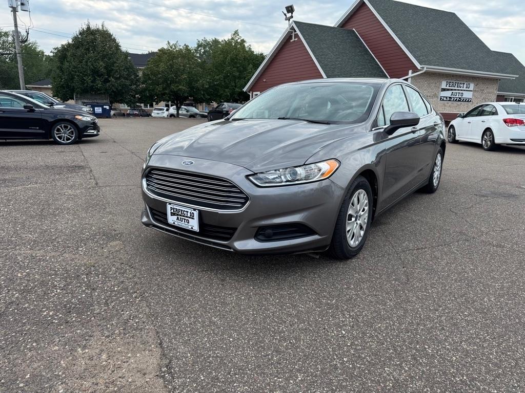 Ford Fusion 4dr Sdn S FWD 2013