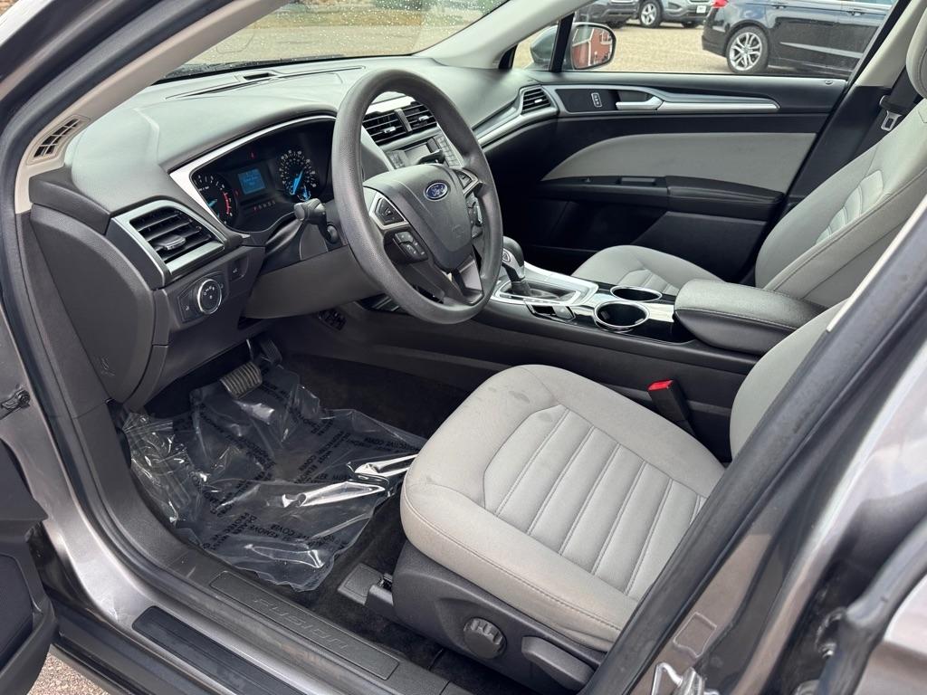 Ford Fusion 4dr Sdn S FWD 2013