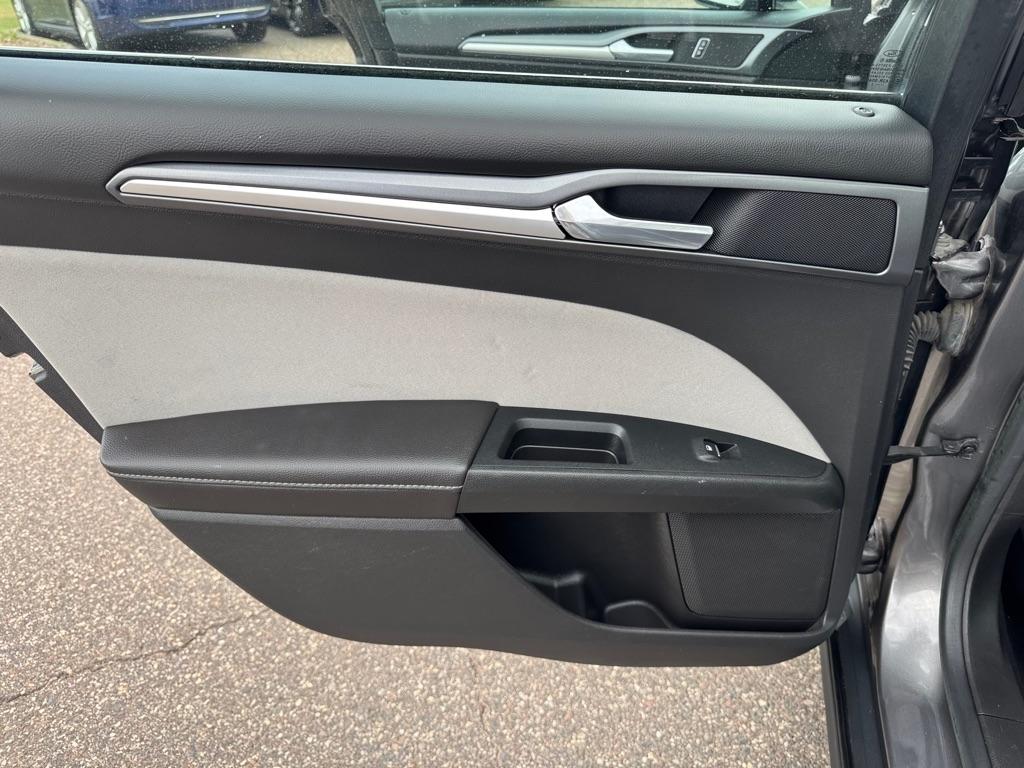 Ford Fusion 4dr Sdn S FWD 2013