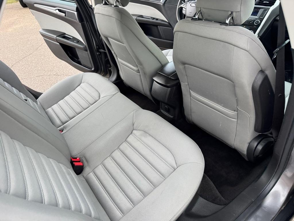 Ford Fusion 4dr Sdn S FWD 2013