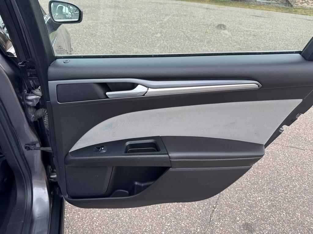 Ford Fusion 4dr Sdn S FWD 2013