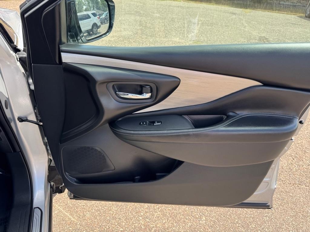 Nissan Murano AWD 4dr Platinum 2016