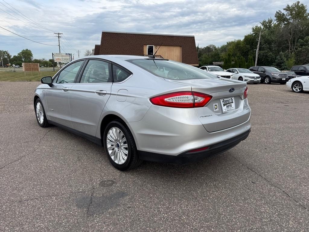 Ford Fusion 4dr Sdn S Hybrid FWD 2014