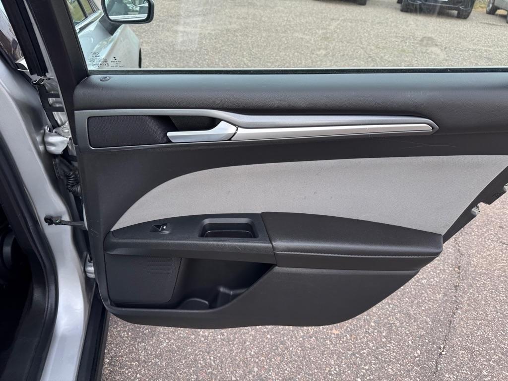Ford Fusion 4dr Sdn S Hybrid FWD 2014