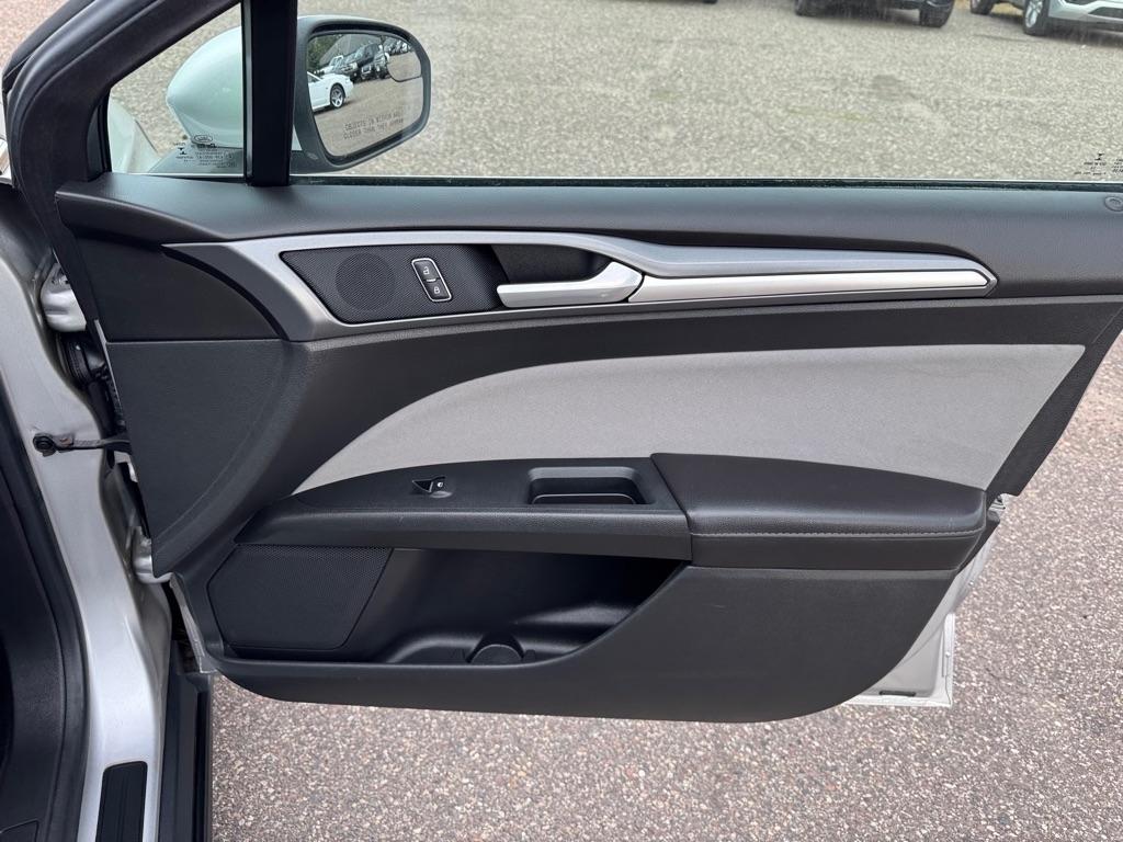 Ford Fusion 4dr Sdn S Hybrid FWD 2014
