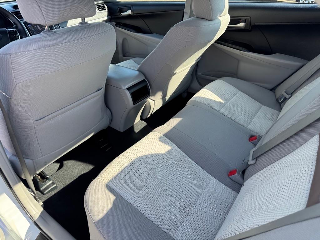 Toyota Camry 4dr Sdn I4 Auto XLE (Natl) 2013