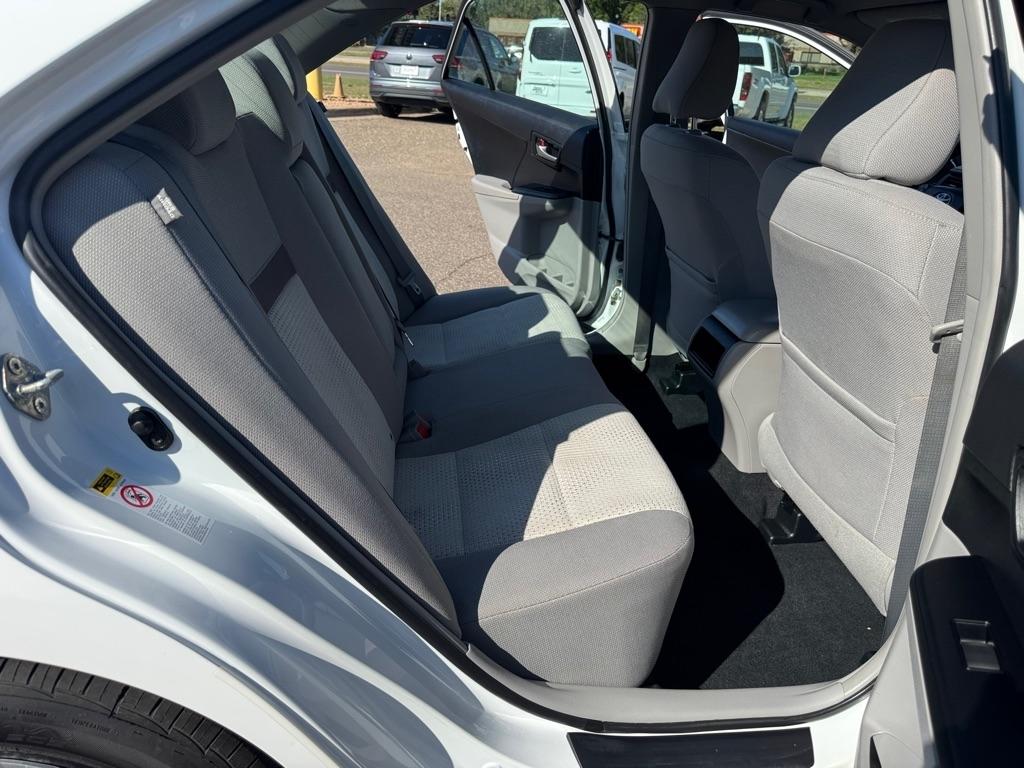 Toyota Camry 4dr Sdn I4 Auto XLE (Natl) 2013