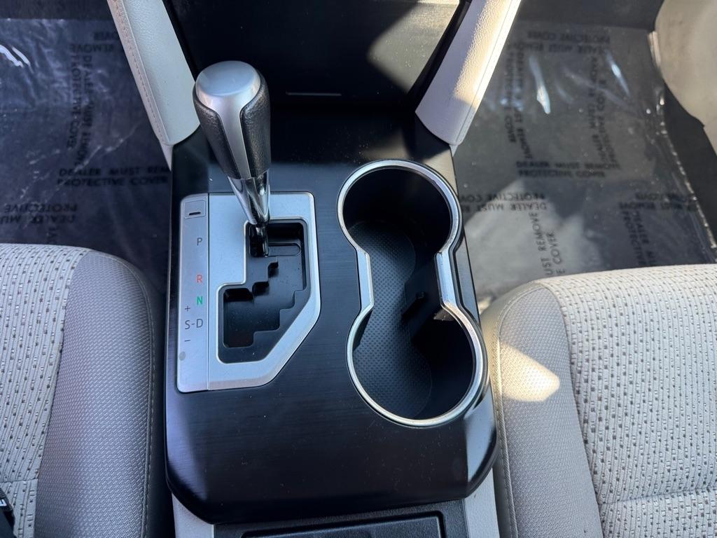 Toyota Camry 4dr Sdn I4 Auto XLE (Natl) 2013