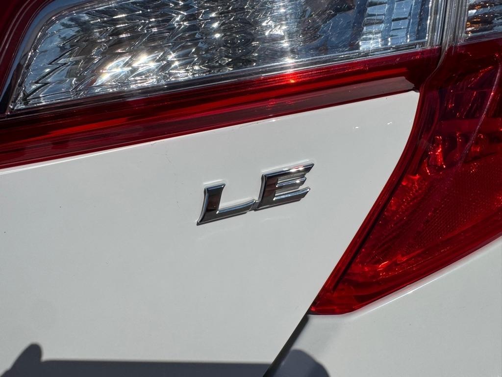 Toyota Camry 4dr Sdn I4 Auto XLE (Natl) 2013