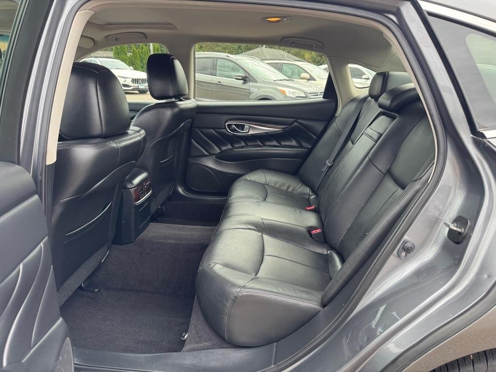 Infiniti Q70L 3.7 AWD 2017