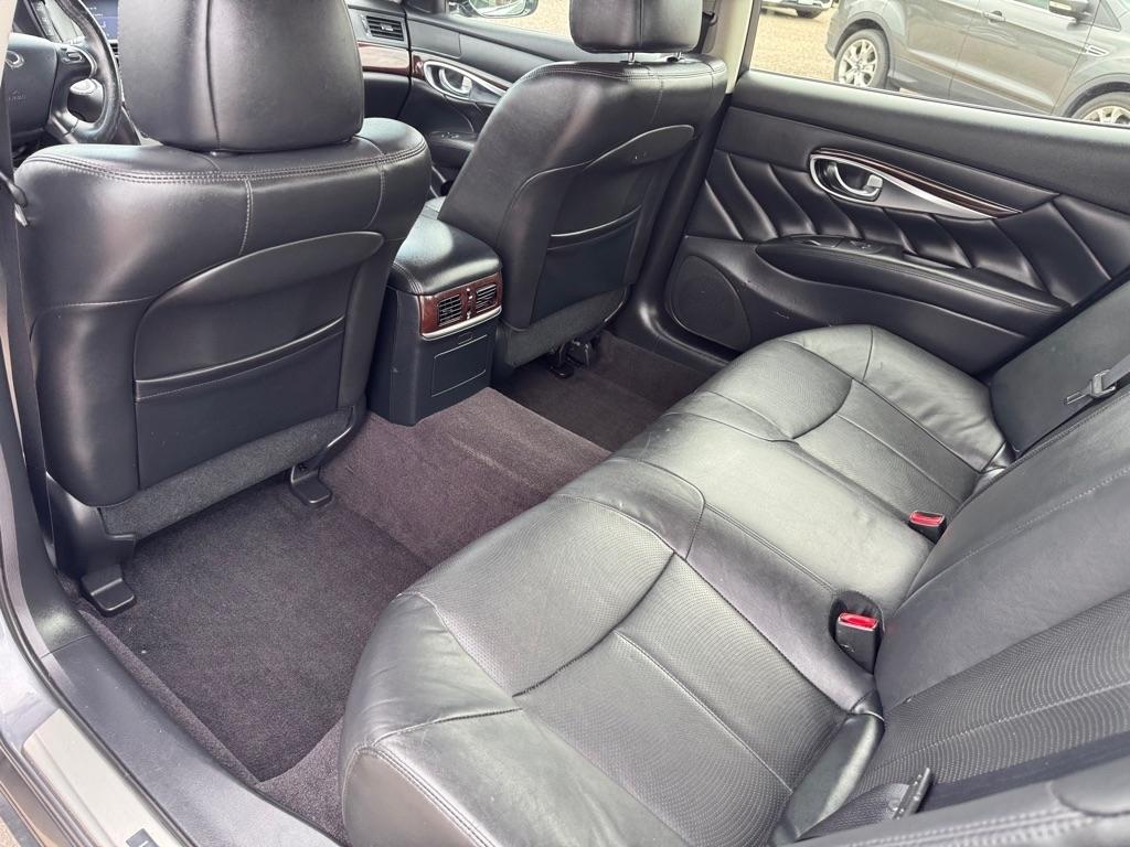 Infiniti Q70L 3.7 AWD 2017