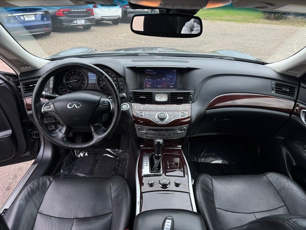 Infiniti Q70L 3.7 AWD 2017
