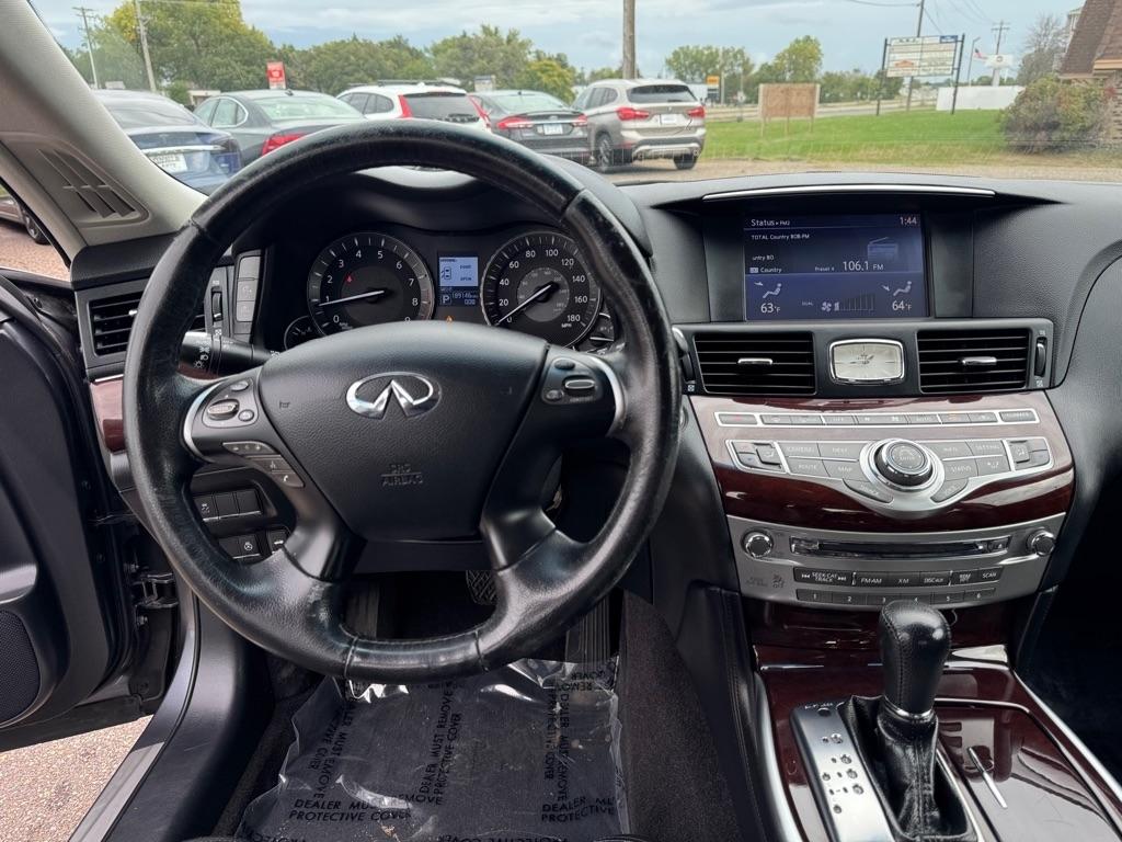 Infiniti Q70L 3.7 AWD 2017