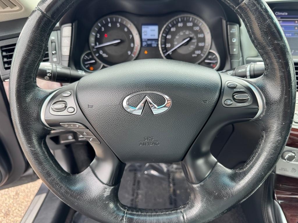 Infiniti Q70L 3.7 AWD 2017