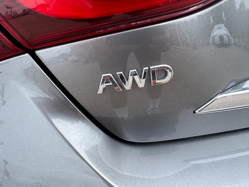 Infiniti Q70L 3.7 AWD 2017