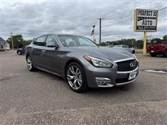 2017 Infiniti Q70L 
